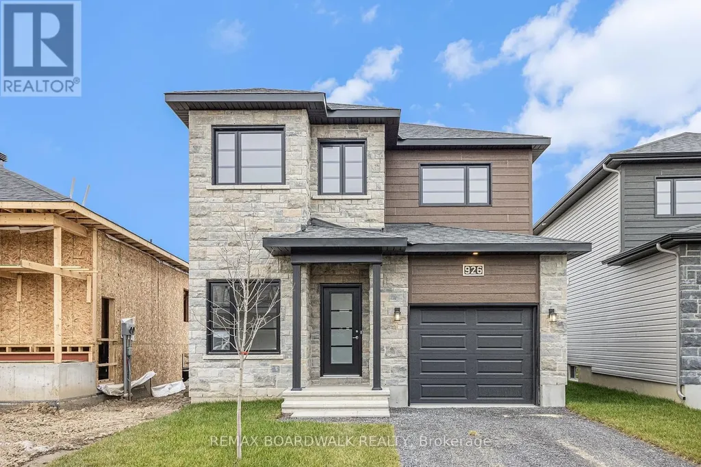 1141 Montblanc Crescent Russell ON K0A 1W0