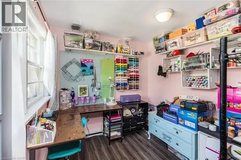 43 Wyngate Avenue Stoney Creek ON L8G 1T3
