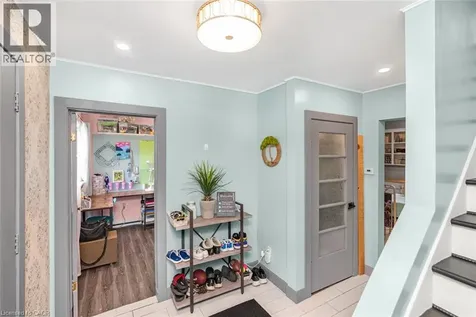 43 Wyngate Avenue Stoney Creek ON L8G 1T3