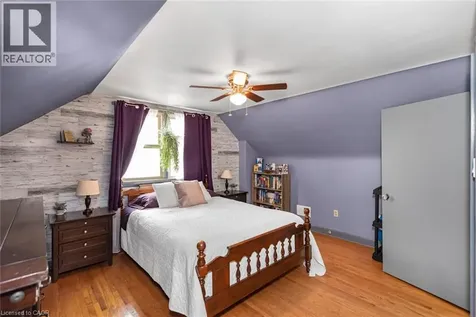 43 Wyngate Avenue Stoney Creek ON L8G 1T3