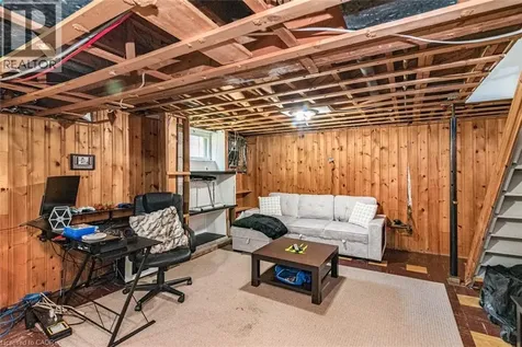43 Wyngate Avenue Stoney Creek ON L8G 1T3