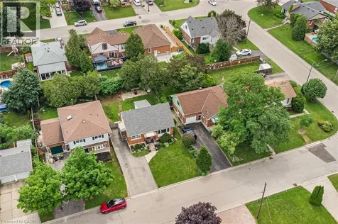 43 Wyngate Avenue Stoney Creek ON L8G 1T3