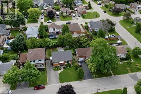 43 Wyngate Avenue Stoney Creek ON L8G 1T3