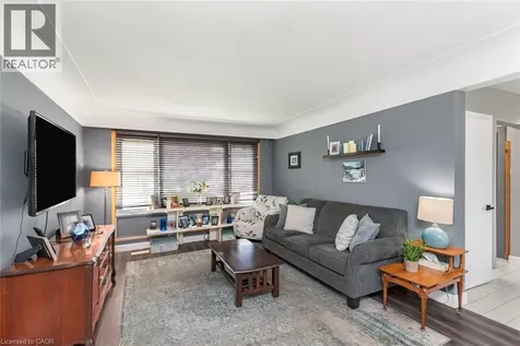 43 Wyngate Avenue Stoney Creek ON L8G 1T3
