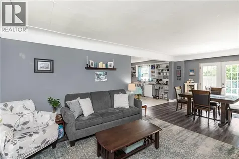 43 Wyngate Avenue Stoney Creek ON L8G 1T3