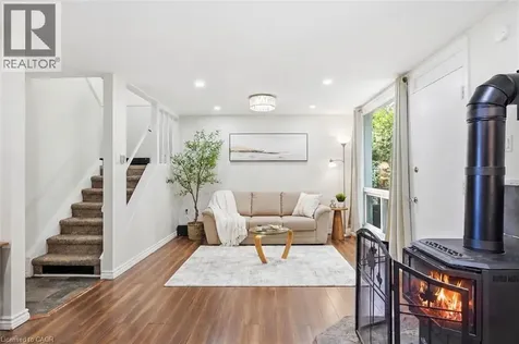 25 Britten Close Hamilton ON L9C 4J8