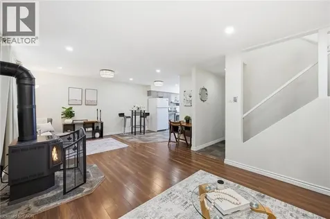 25 Britten Close Hamilton ON L9C 4J8