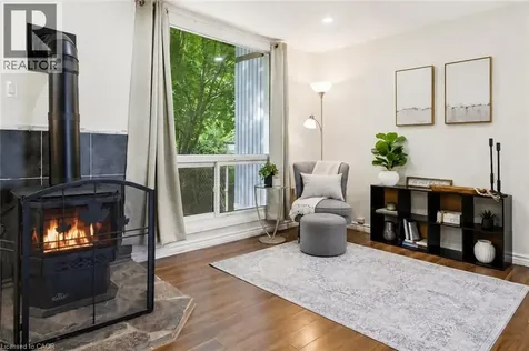 25 Britten Close Hamilton ON L9C 4J8