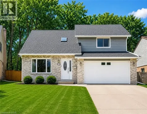 15 Mcleod Court Kitchener ON N2R 1A9