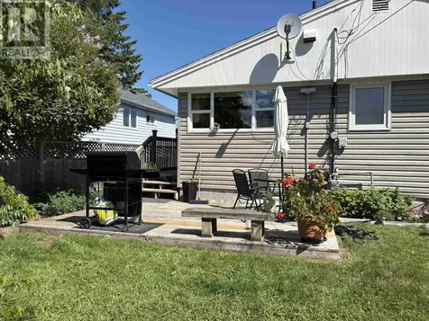 1119 Third St E Fort Frances ON P9A 1S6
