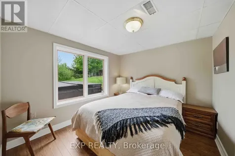 1264 Barnwell Crescent Ottawa ON K4B 1K4