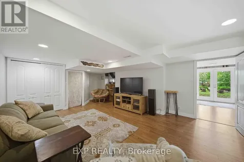 1264 Barnwell Crescent Ottawa ON K4B 1K4