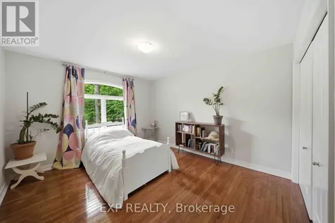 1264 Barnwell Crescent Ottawa ON K4B 1K4