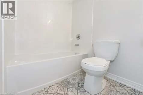 22 Linden Park Lane Hamilton ON L9A 1Y1