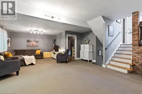26 Butler Crescent St. Catharines ON L2M 7B3
