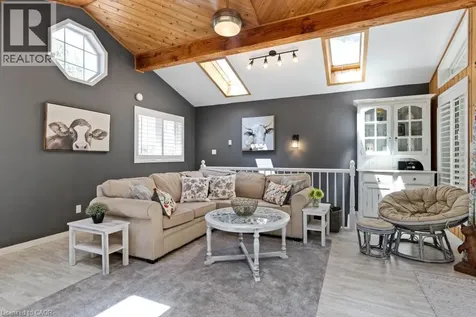 26 Butler Crescent St. Catharines ON L2M 7B3