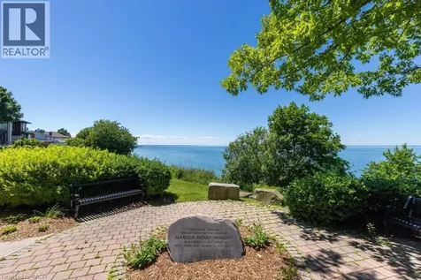 26 Butler Crescent St. Catharines ON L2M 7B3