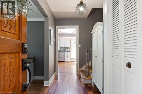 26 Butler Crescent St. Catharines ON L2M 7B3