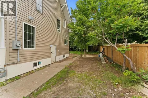 305 Erie Street South Leamington ON N8H 3C7