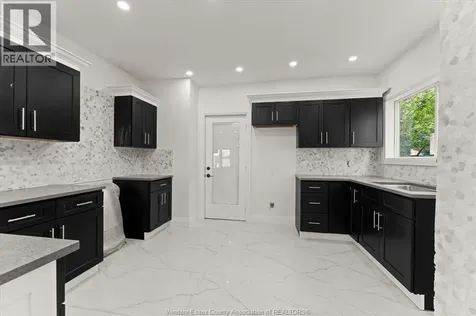 305 Erie Street South Leamington ON N8H 3C7