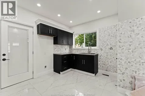 305 Erie Street South Leamington ON N8H 3C7