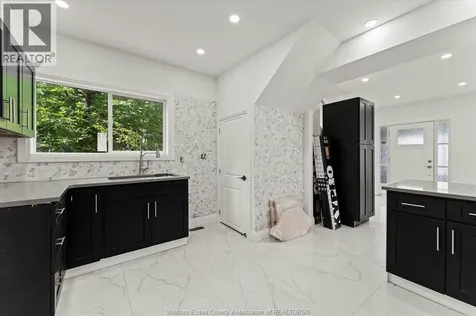 305 Erie Street South Leamington ON N8H 3C7
