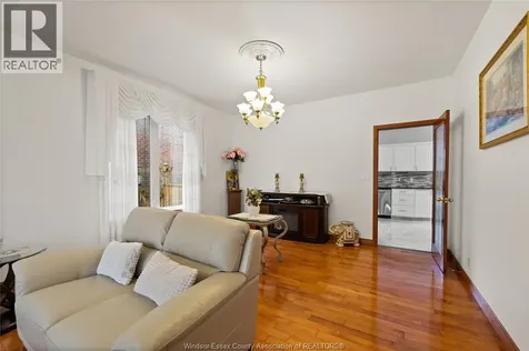 3783 Inglewood Avenue Windsor ON N9E 4P4