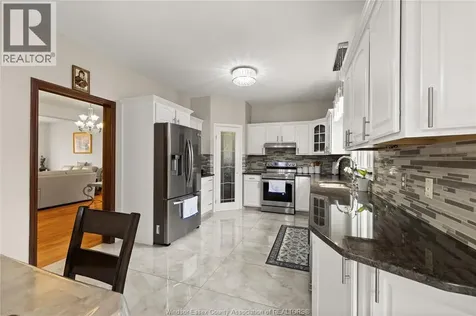 3783 Inglewood Avenue Windsor ON N9E 4P4