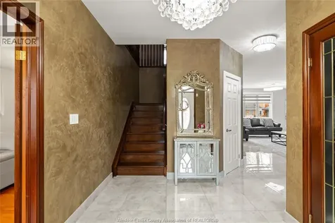 3783 Inglewood Avenue Windsor ON N9E 4P4
