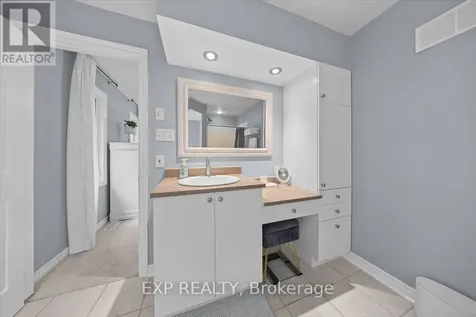 2670 Pierrette Drive Ottawa ON K4C 1B6