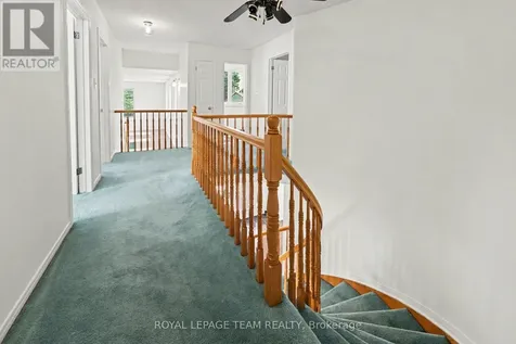 25 Beamish Crescent Ottawa ON K2K 2R6