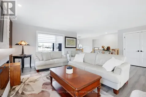 65 Noble Crescent Petawawa ON K8H 0G1