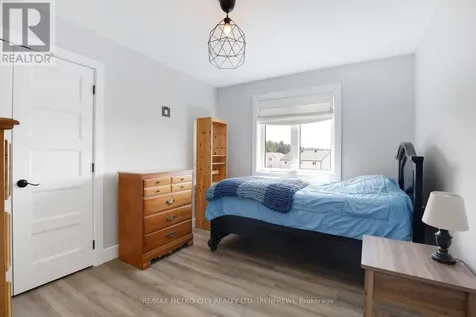 65 Noble Crescent Petawawa ON K8H 0G1