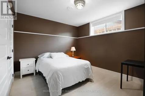 65 Noble Crescent Petawawa ON K8H 0G1