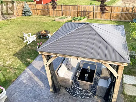 65 Noble Crescent Petawawa ON K8H 0G1