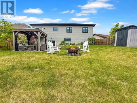65 Noble Crescent Petawawa ON K8H 0G1
