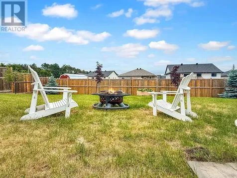 65 Noble Crescent Petawawa ON K8H 0G1