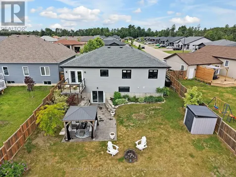 65 Noble Crescent Petawawa ON K8H 0G1