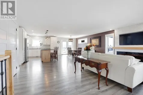 65 Noble Crescent Petawawa ON K8H 0G1
