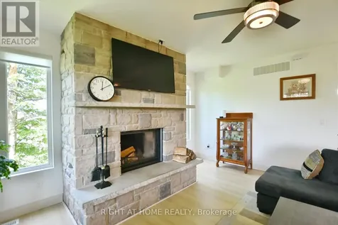 2946 County Road 92 Road Springwater ON L9Z 2X2