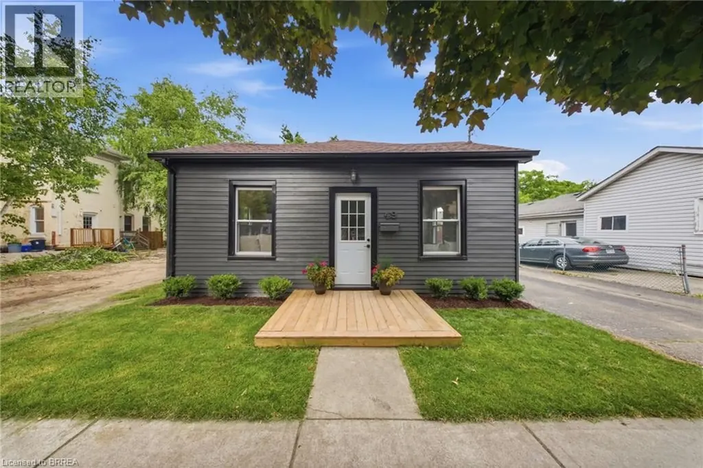 49 Pearl Street Brantford ON N3T 3N5