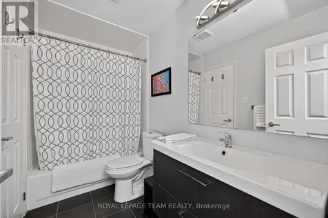13 Candow Crescent Ottawa ON K2S 1K6