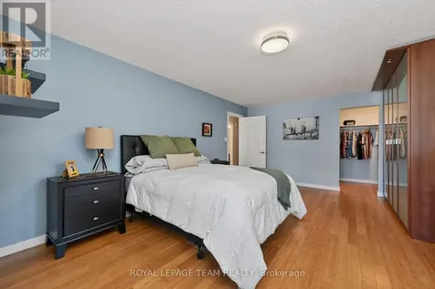 13 Candow Crescent Ottawa ON K2S 1K6