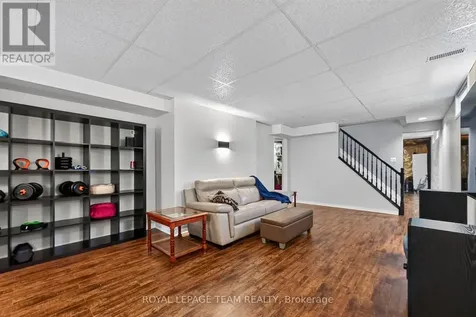 13 Candow Crescent Ottawa ON K2S 1K6