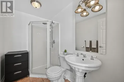 13 Candow Crescent Ottawa ON K2S 1K6