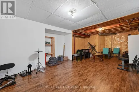 13 Candow Crescent Ottawa ON K2S 1K6