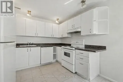 34 Hazel Street Ottawa ON K1S 1J5