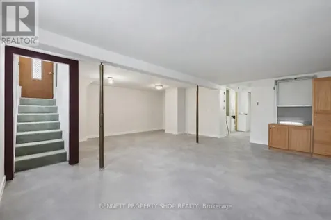 34 Hazel Street Ottawa ON K1S 1J5