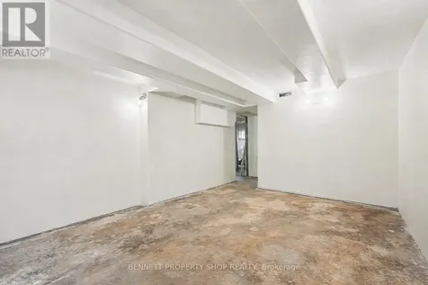 34 Hazel Street Ottawa ON K1S 1J5