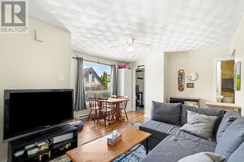 34 Hazel Street Ottawa ON K1S 1J5